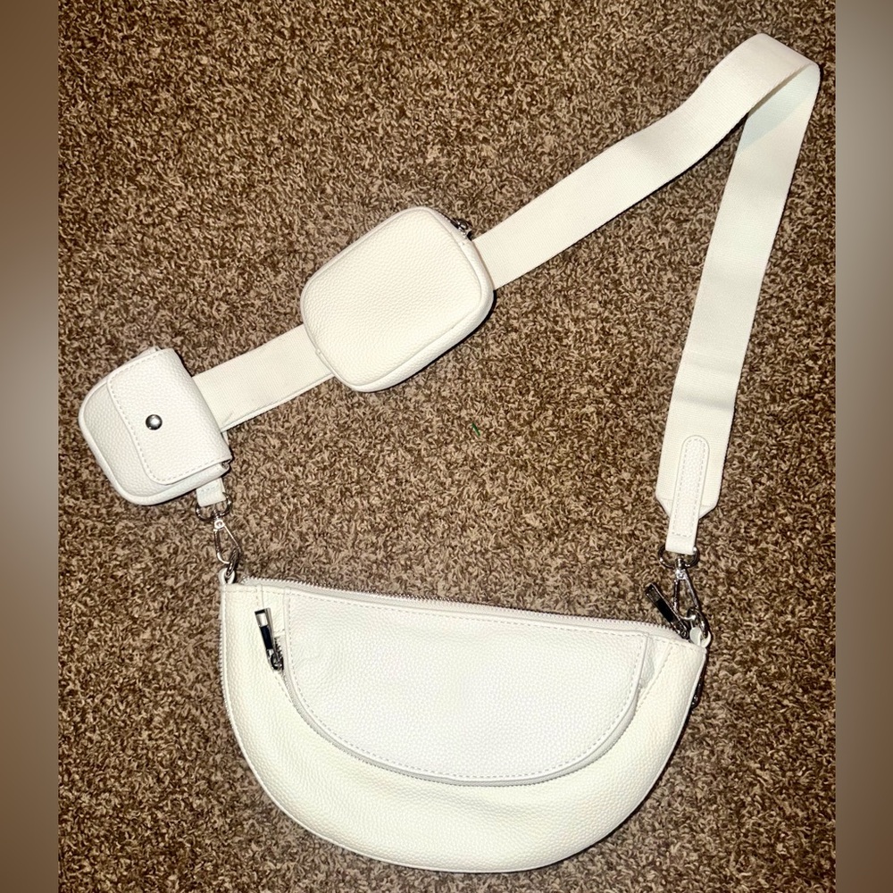 SONDRA ROBERTS SQUARED  White pebbled leather crossbody bag!